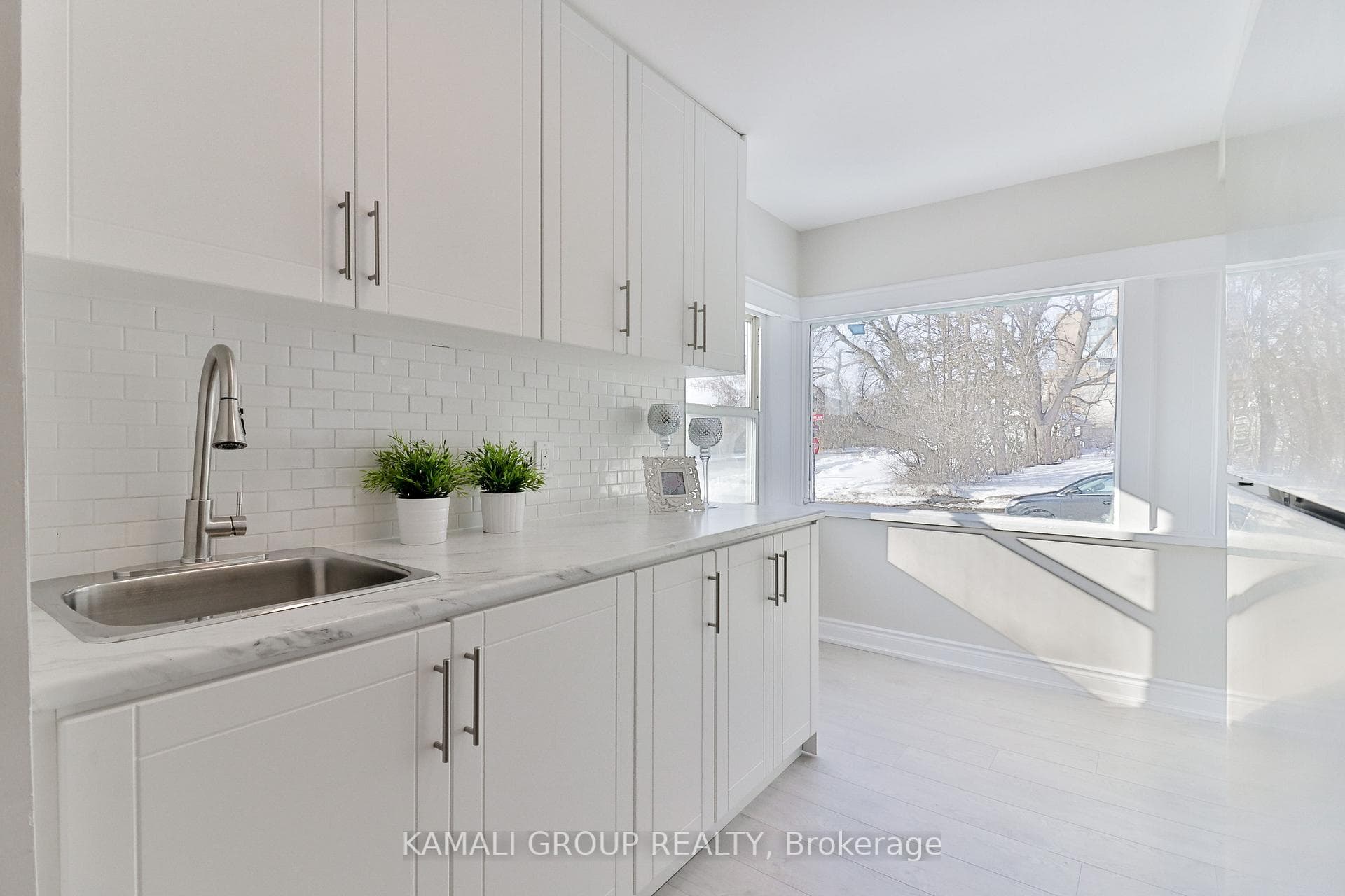 Bright Kitchen