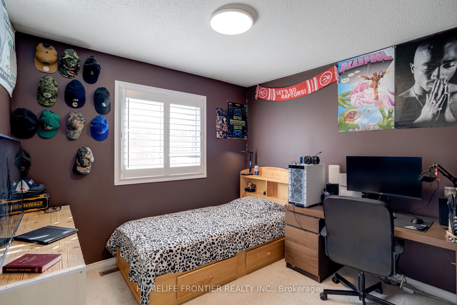 70 Starr Crescent photo 23