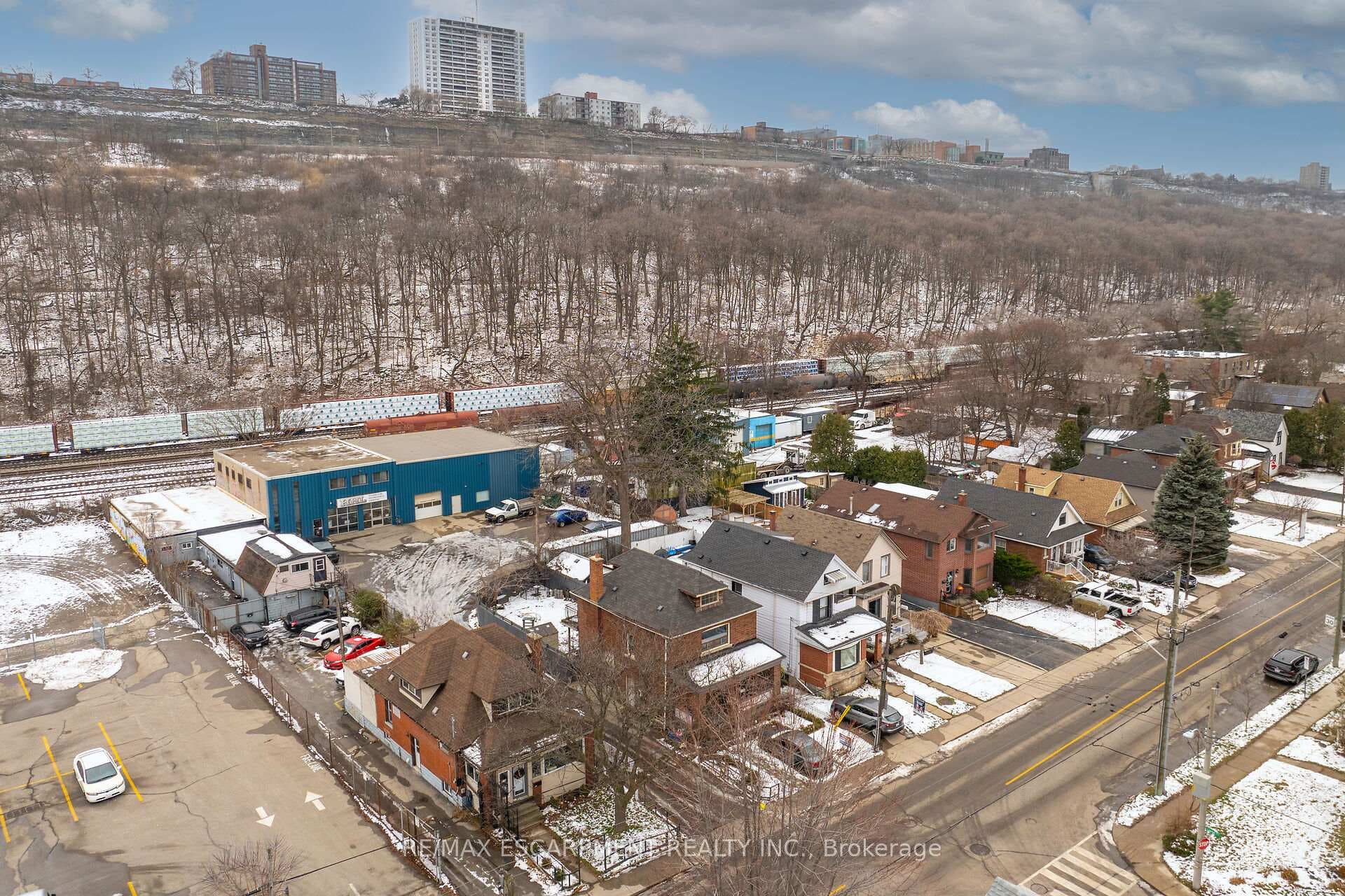356 Cumberland Avenue photo 25