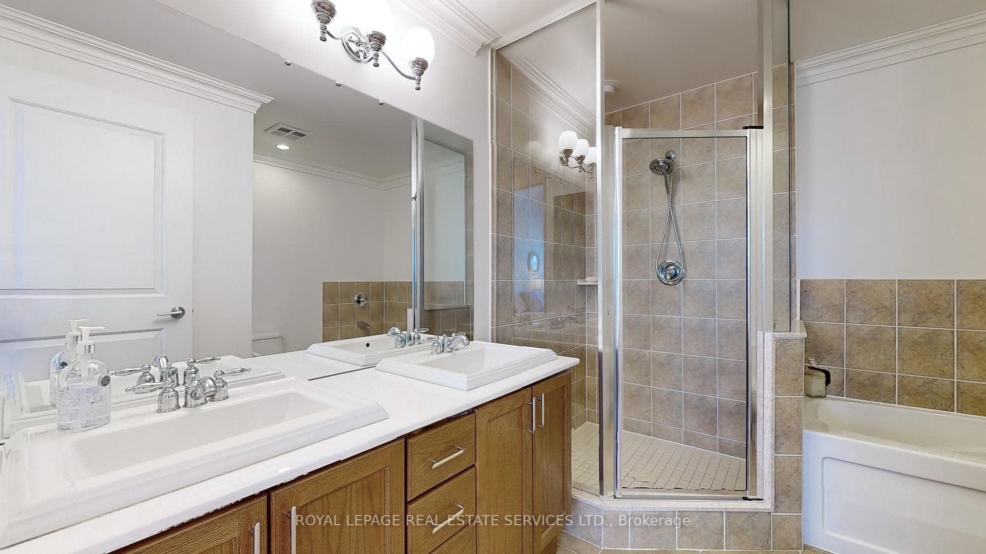 25 Earlington Avenue Unit PH608 photo 12