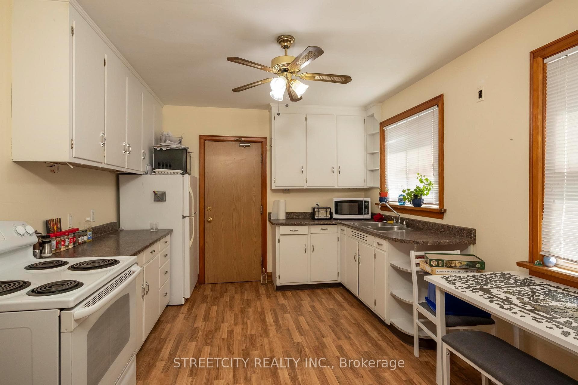 530 Hyde Park Avenue photo 12