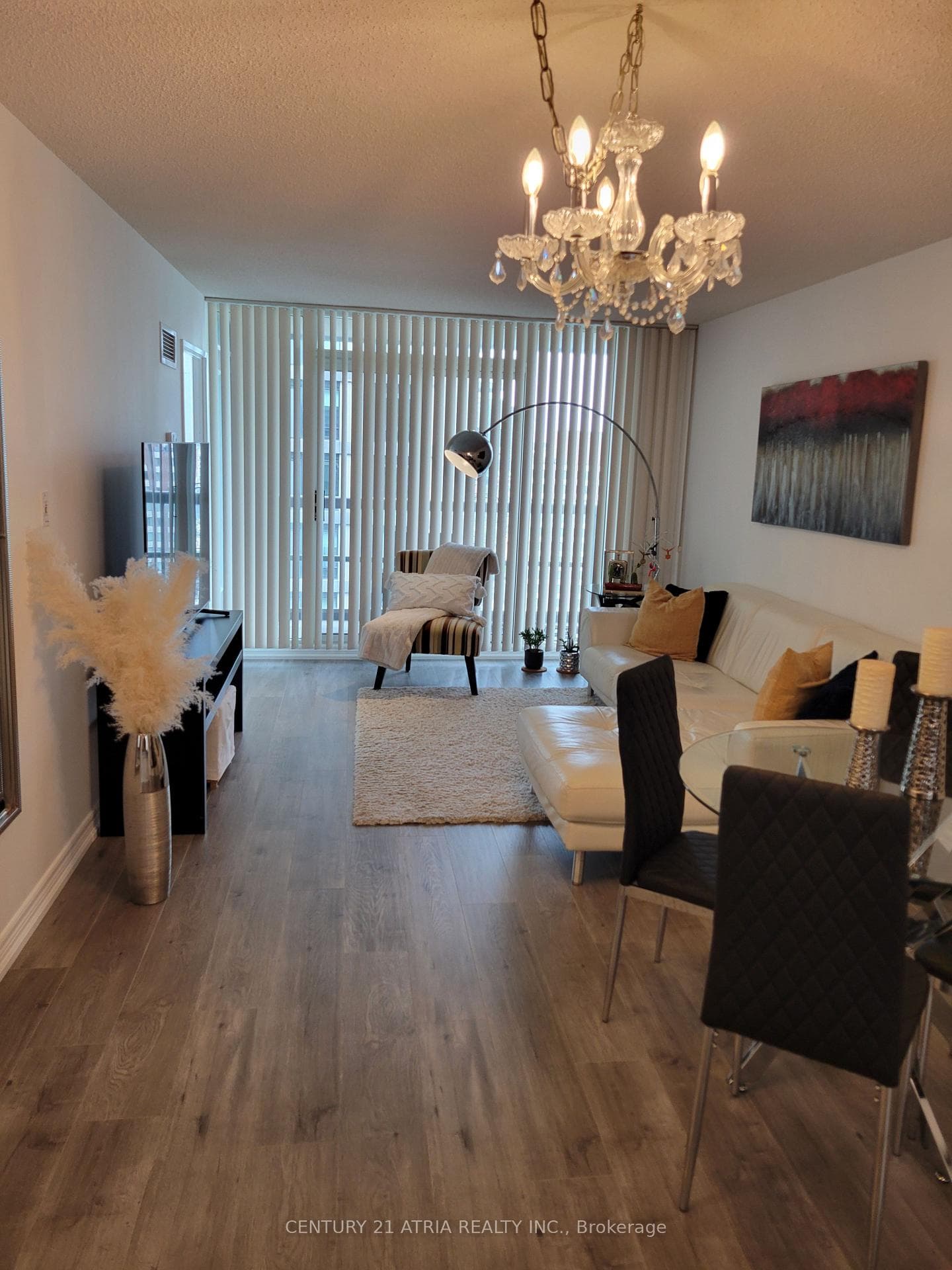 156 Enfield Place Unit 1801 photo 10