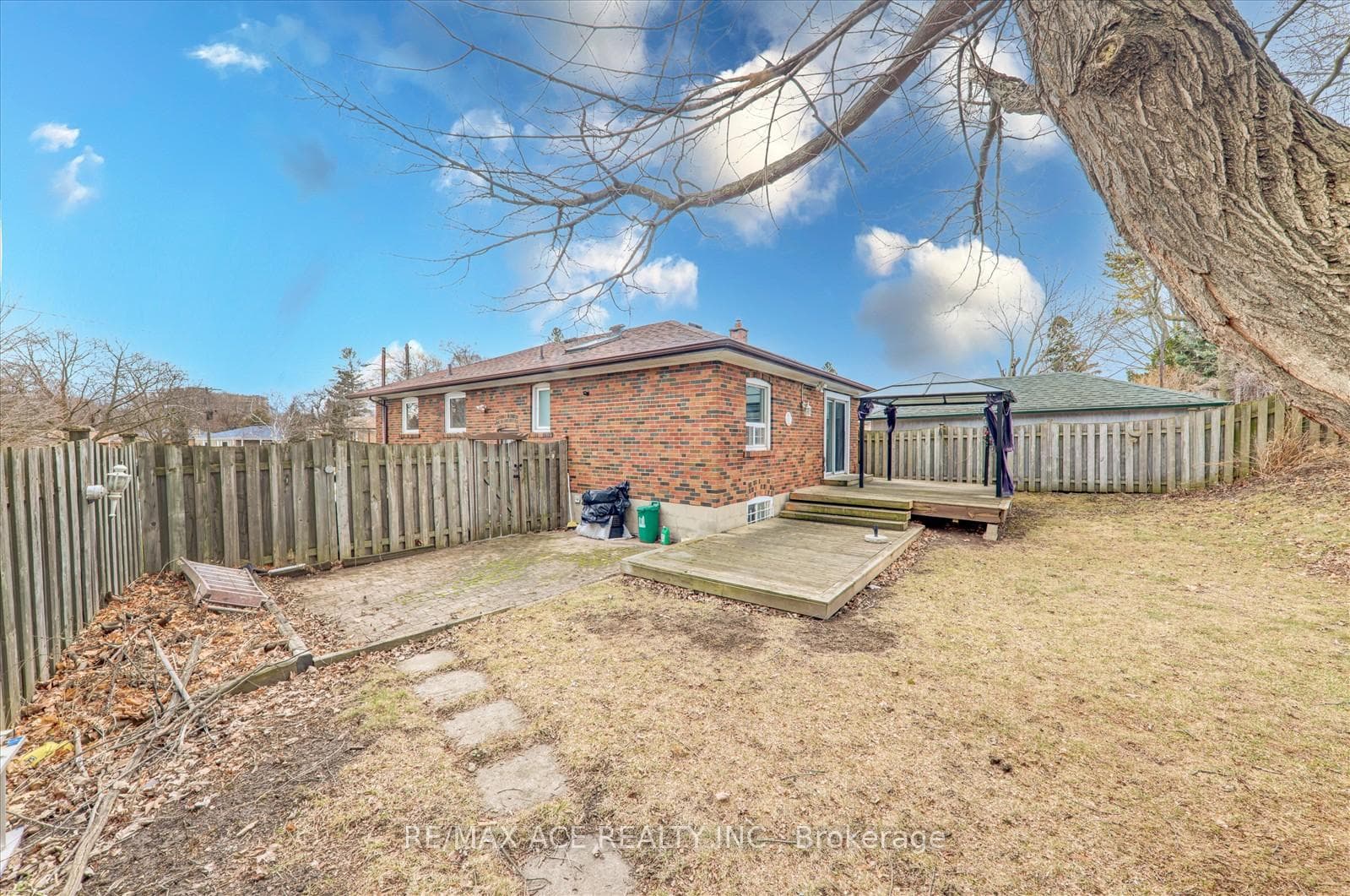 20 Blakemanor Boulevard photo 36