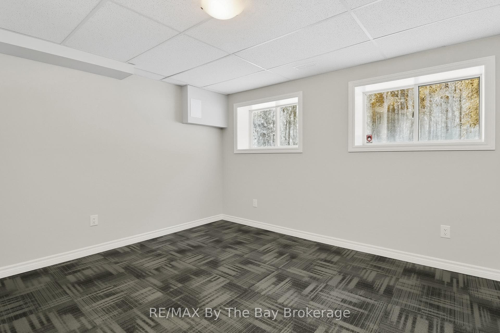 60 Martyn Drive photo 35