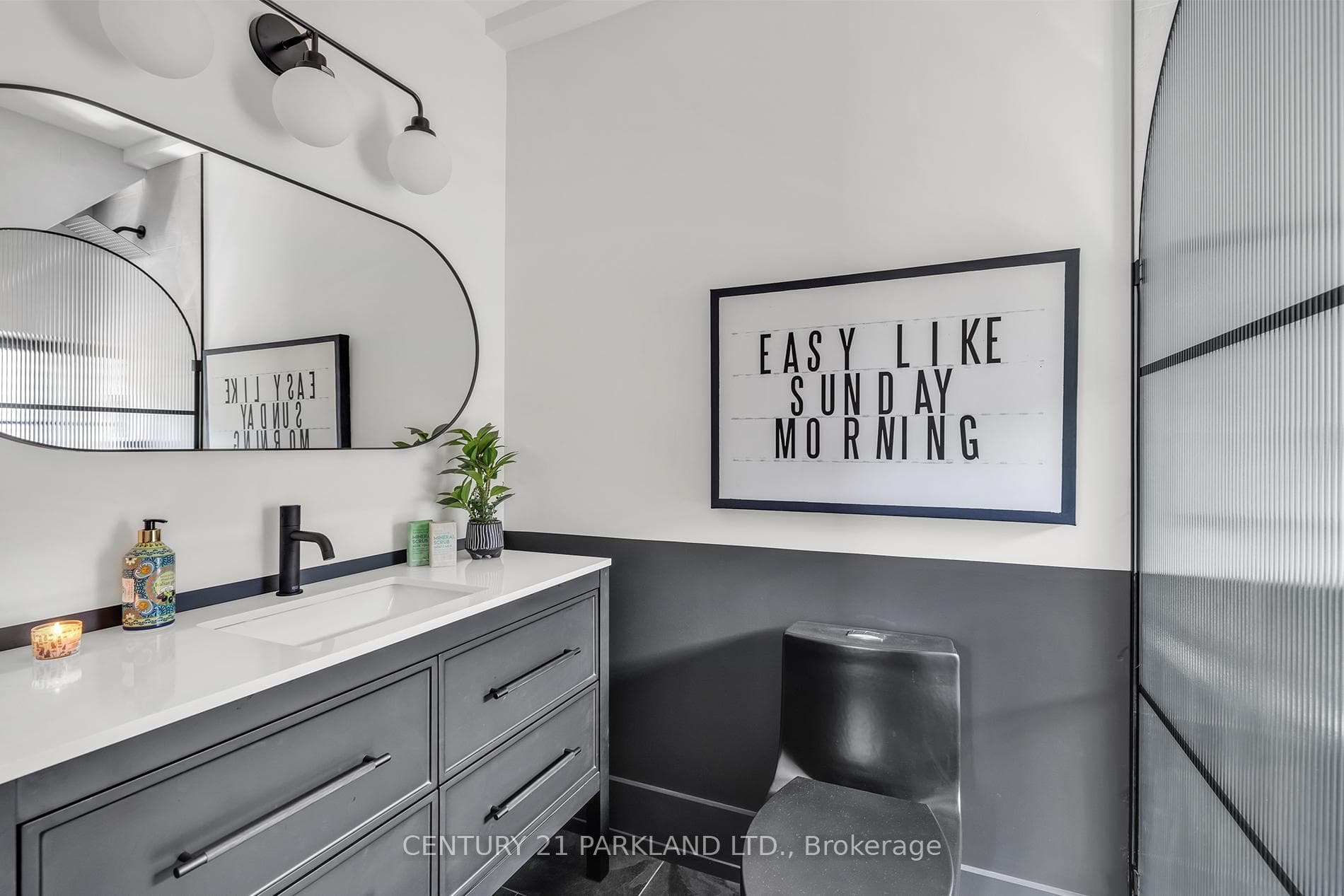 46 Waverley Road photo 31