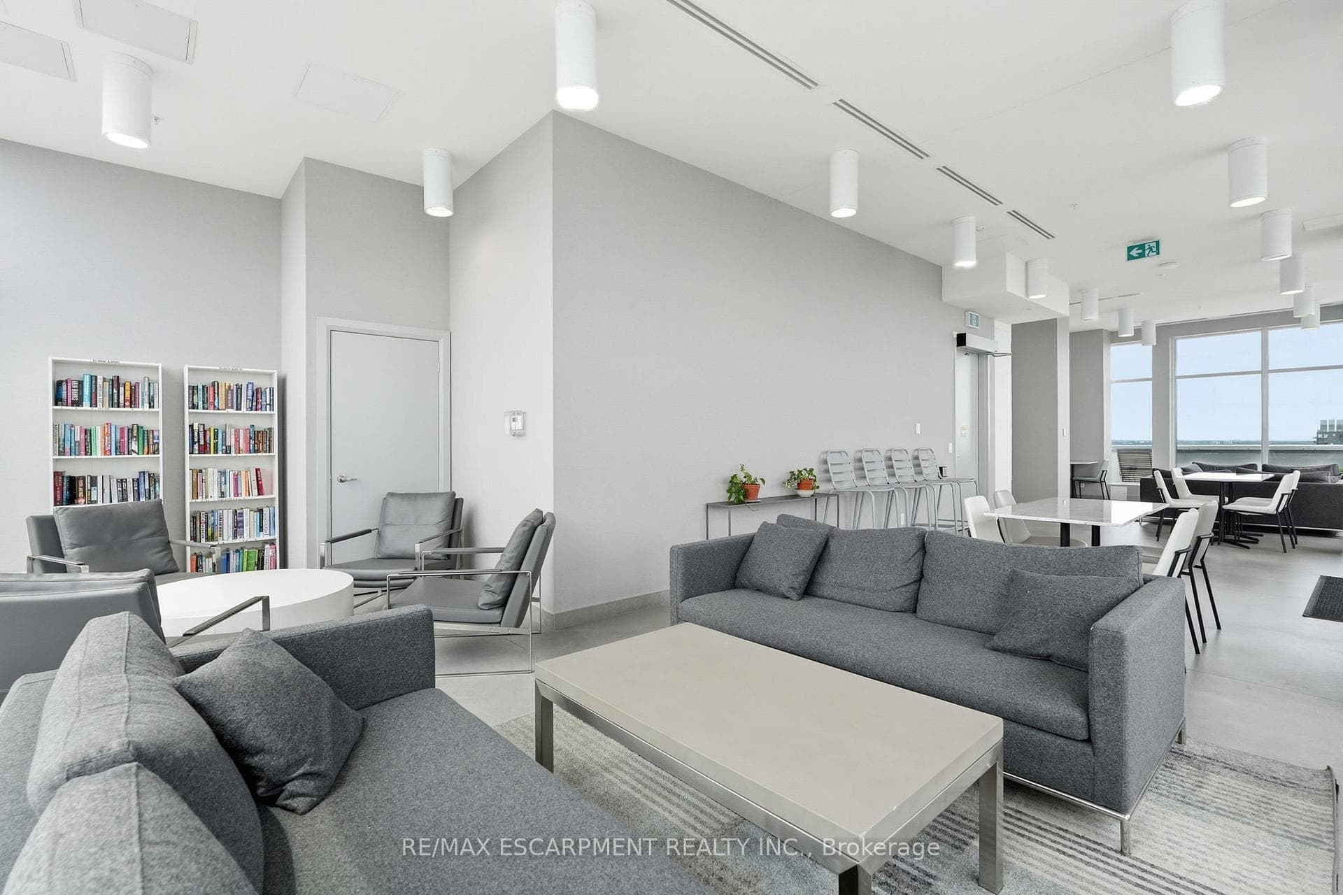 500 Brock Avenue Unit 909 photo 44