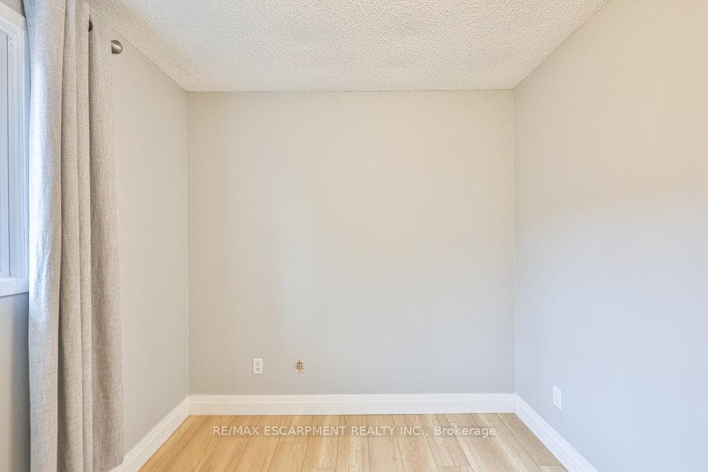 19 Deerpark Crescent photo 19