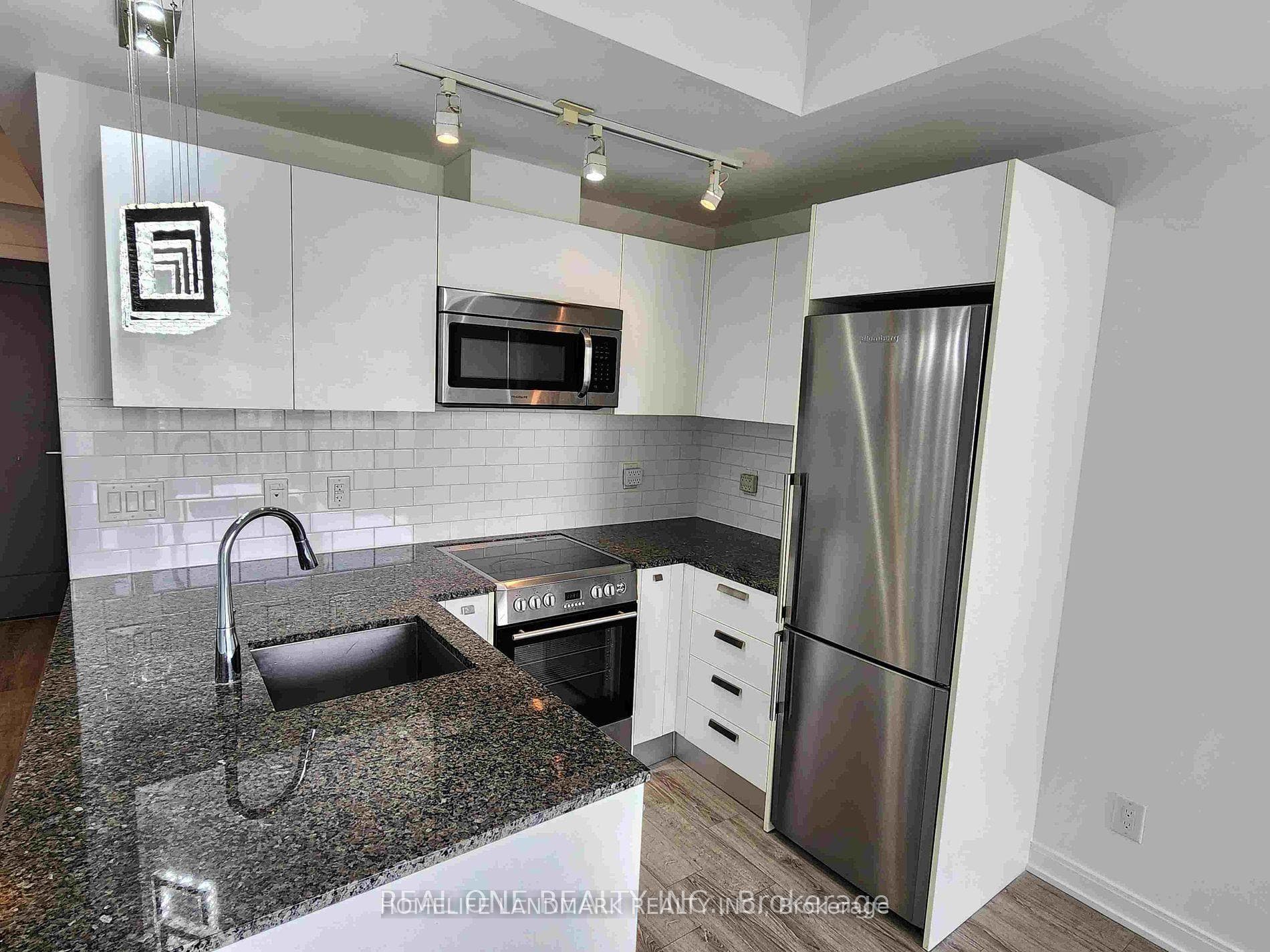 42 Charles Street Unit 2705 photo 7