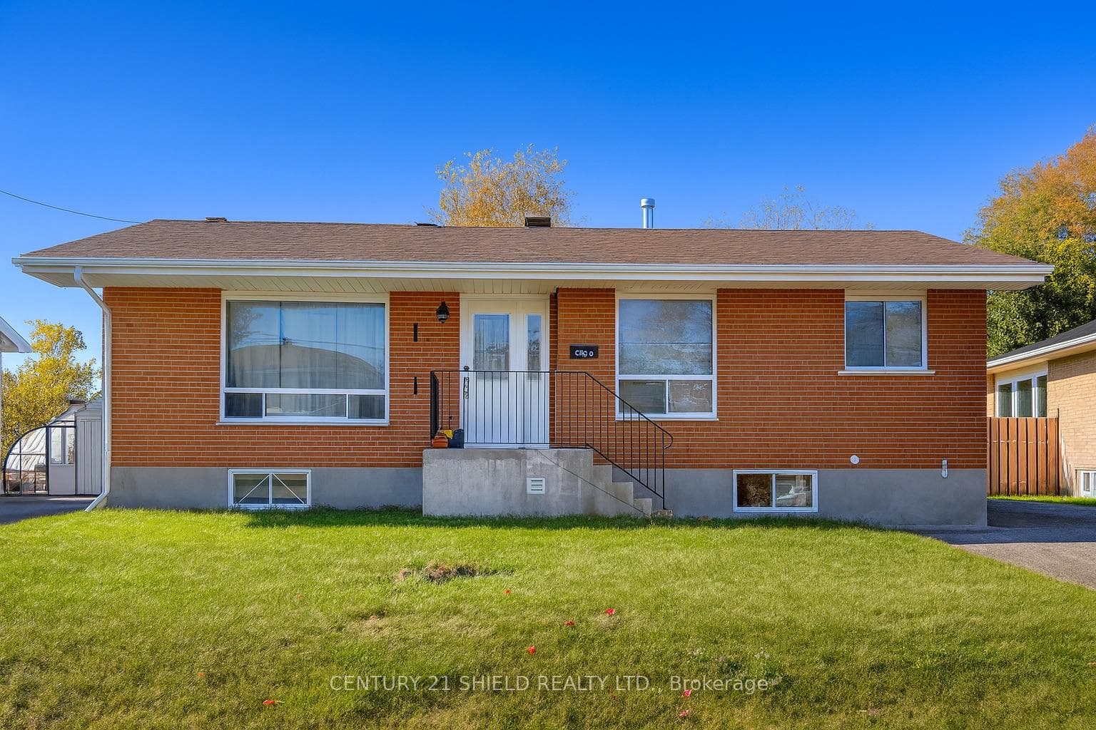 1336 Alfred Street photo 1
