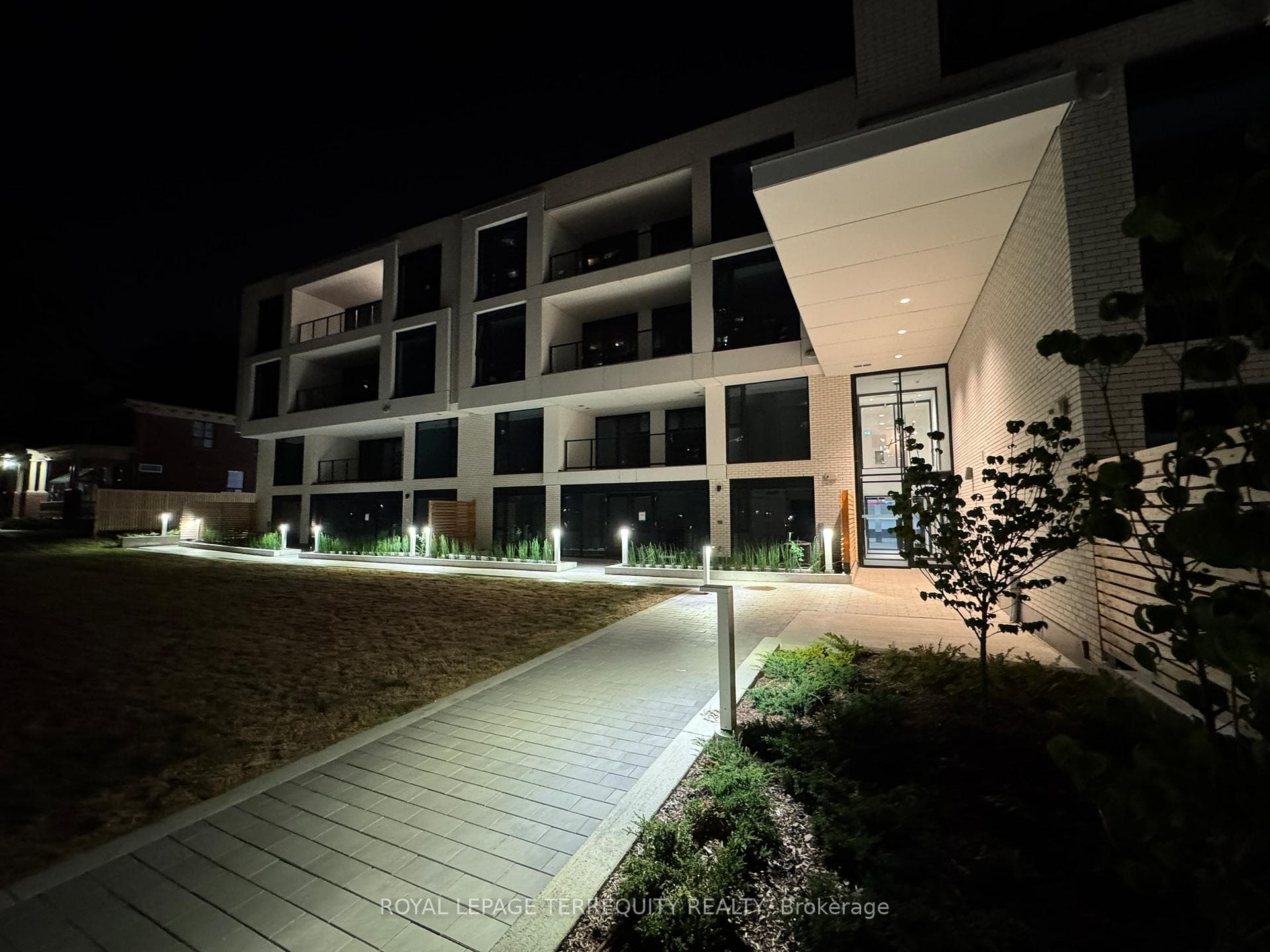 200 Keewatin Avenue Unit 103 photo 17