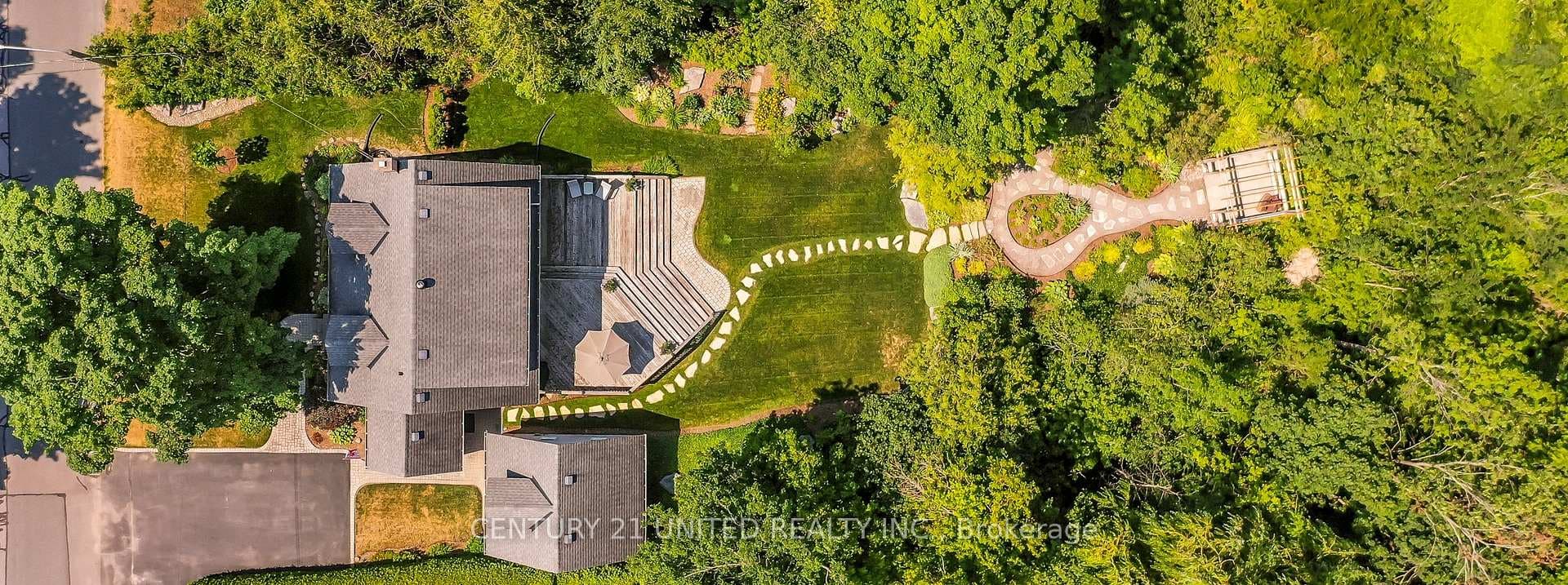 916 Valleyview Drive photo 40