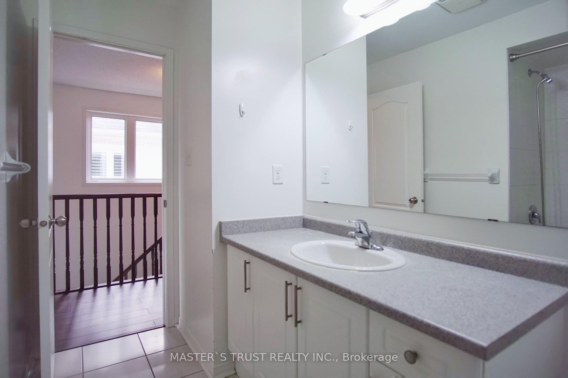 1035 Victoria Road Unit 68 photo 14