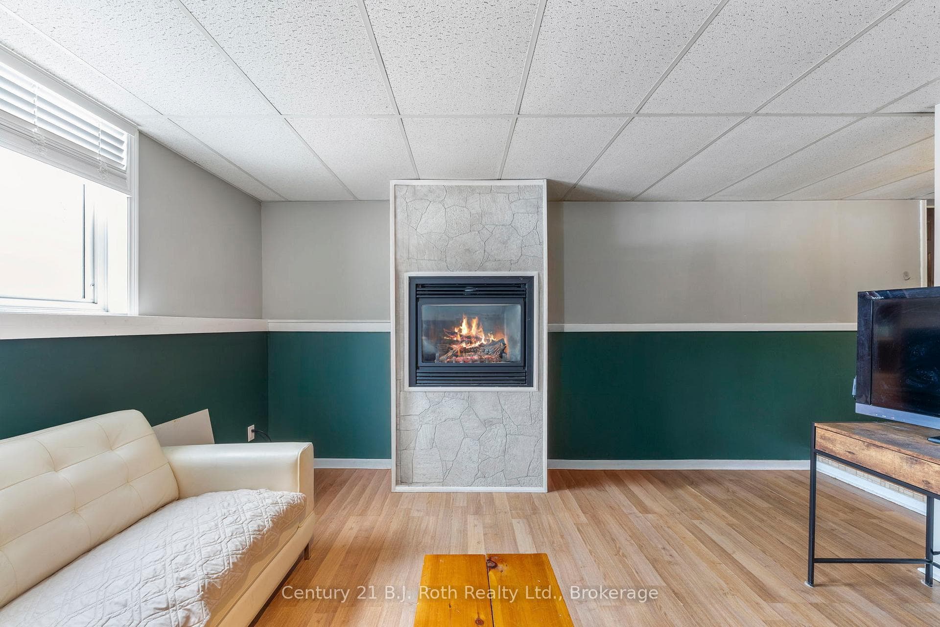 60 Lepage Drive photo 35