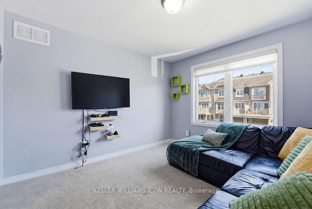 428 White Arctic Avenue photo 34