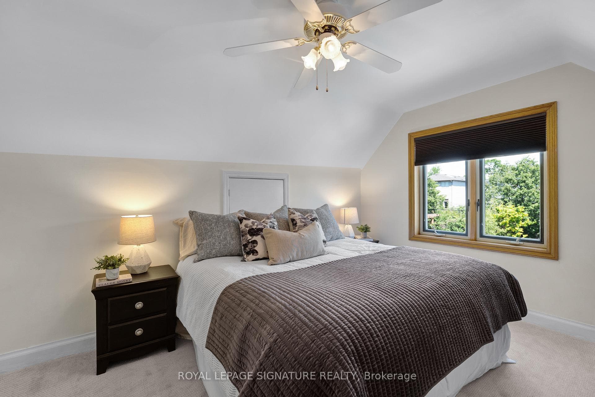 142 Divadale Drive photo 14