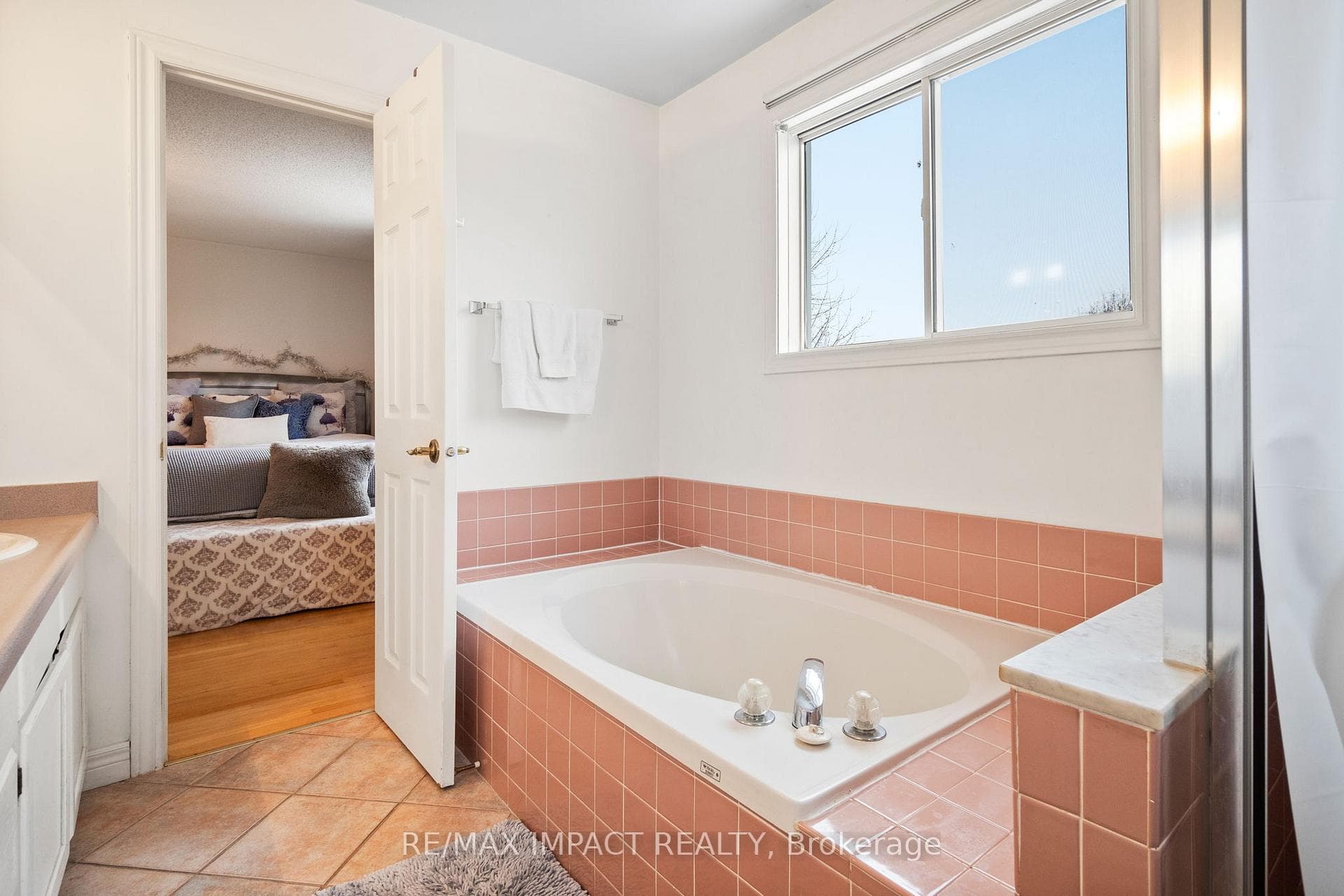 3 Gibson Place photo 33