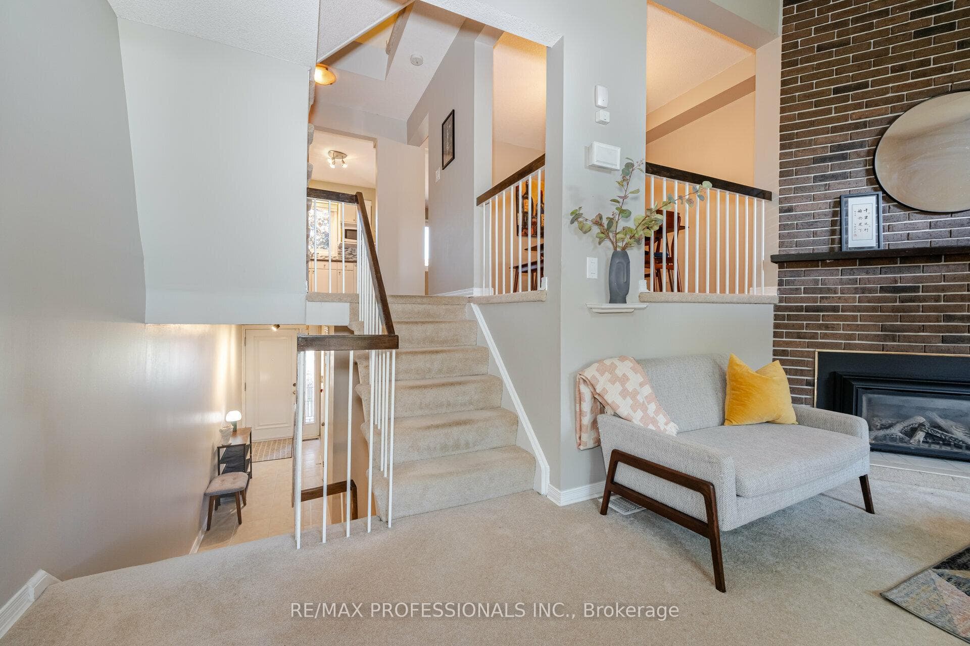 4230 Fieldgate Drive Unit 40 photo 13
