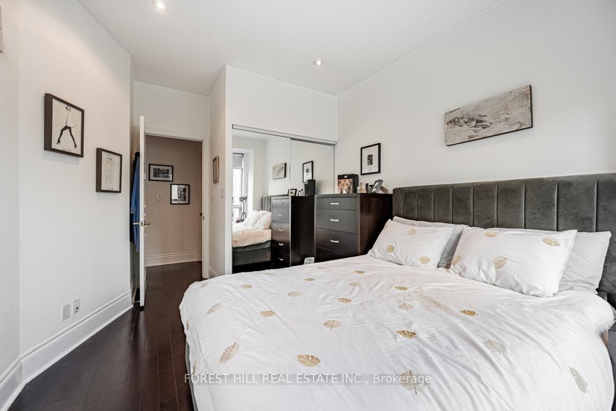 102 Bloor Street Unit 1007 photo 20