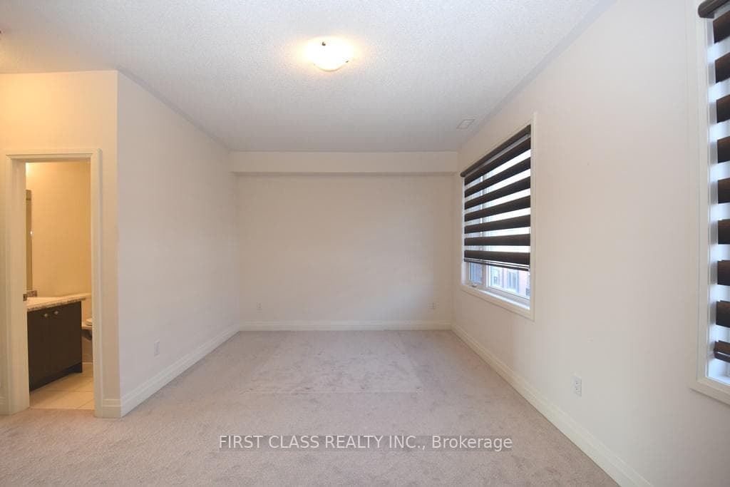 24 Teasel Way photo 15