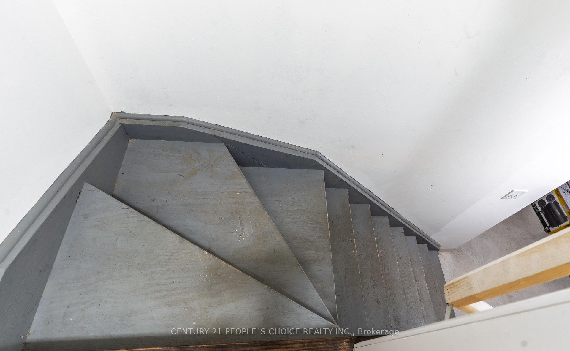 61 Finegan Circle photo 20