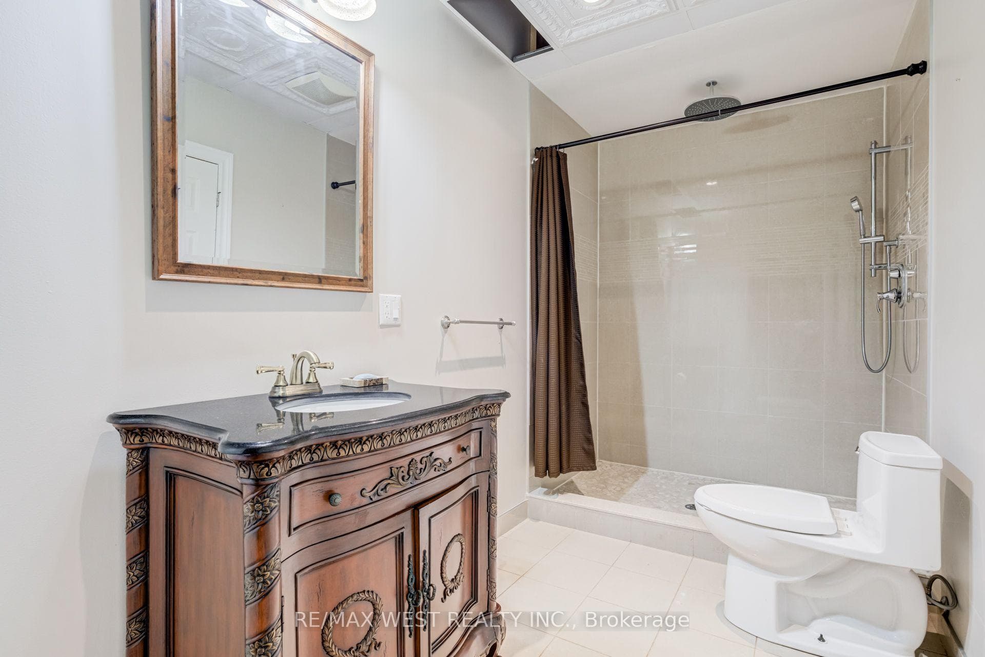 54 Lynndale Road photo 41