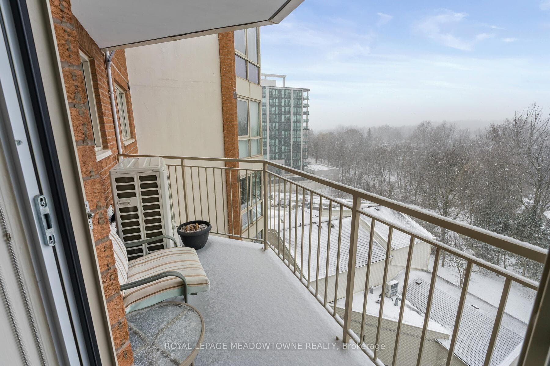 26 Hall Road Unit 608 photo 27