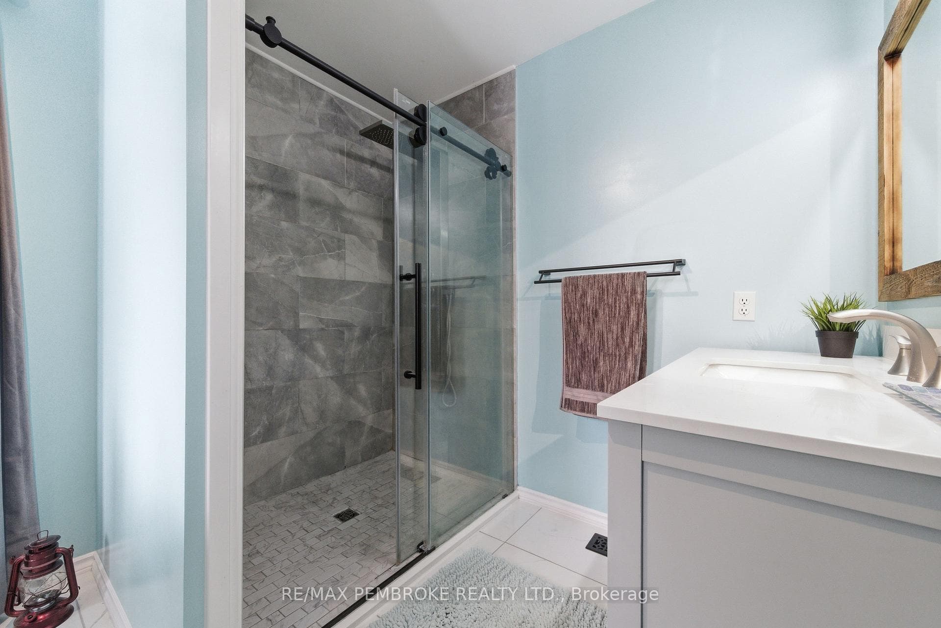 Generous size shower in ensuite