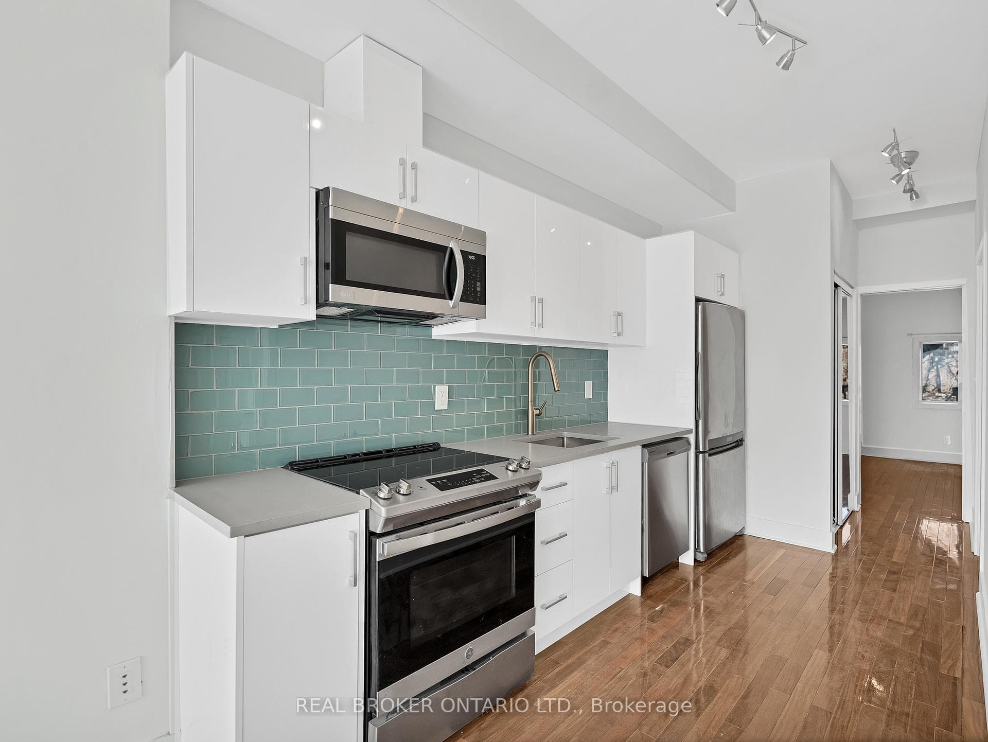 1928 Gerrard Street Unit Main Fl photo 1