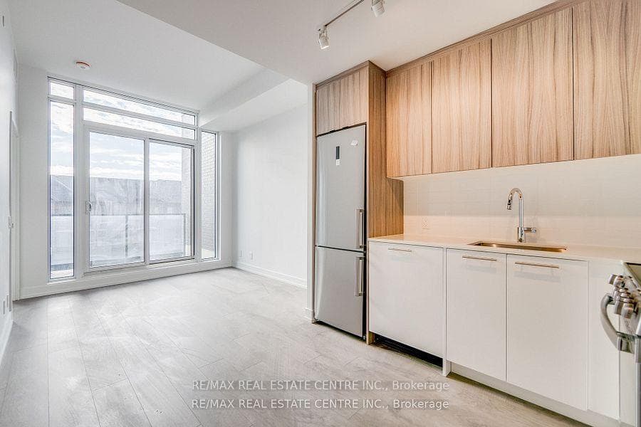 225 Veterans Drive Unit 311 photo 9