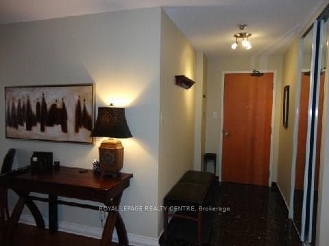 260 Doris Avenue Unit 711 photo 3