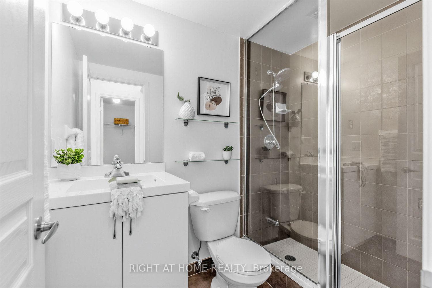 2240 Lake Shore Boulevard Unit 3104 photo 19