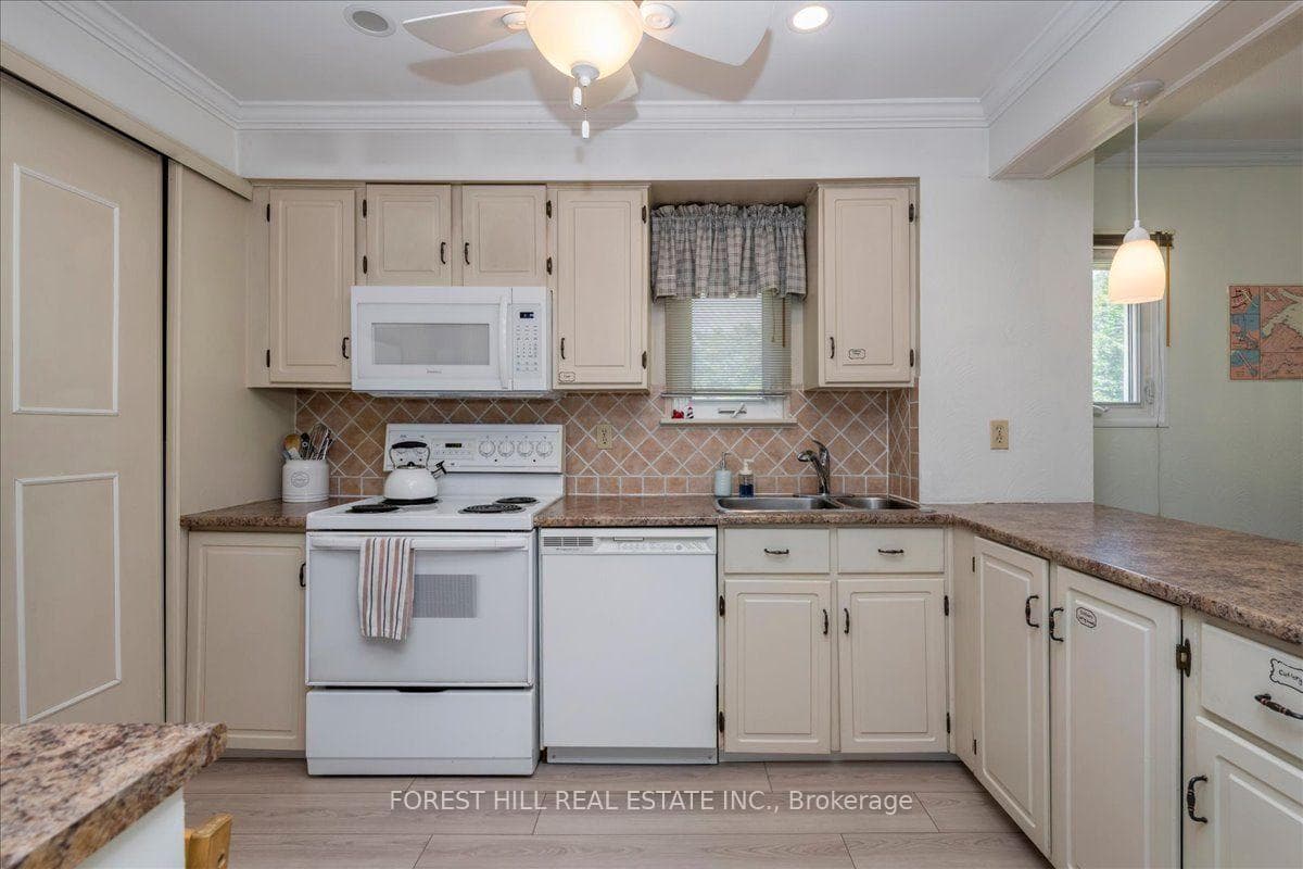 4 Paradise Boulevard Unit 27 photo 6