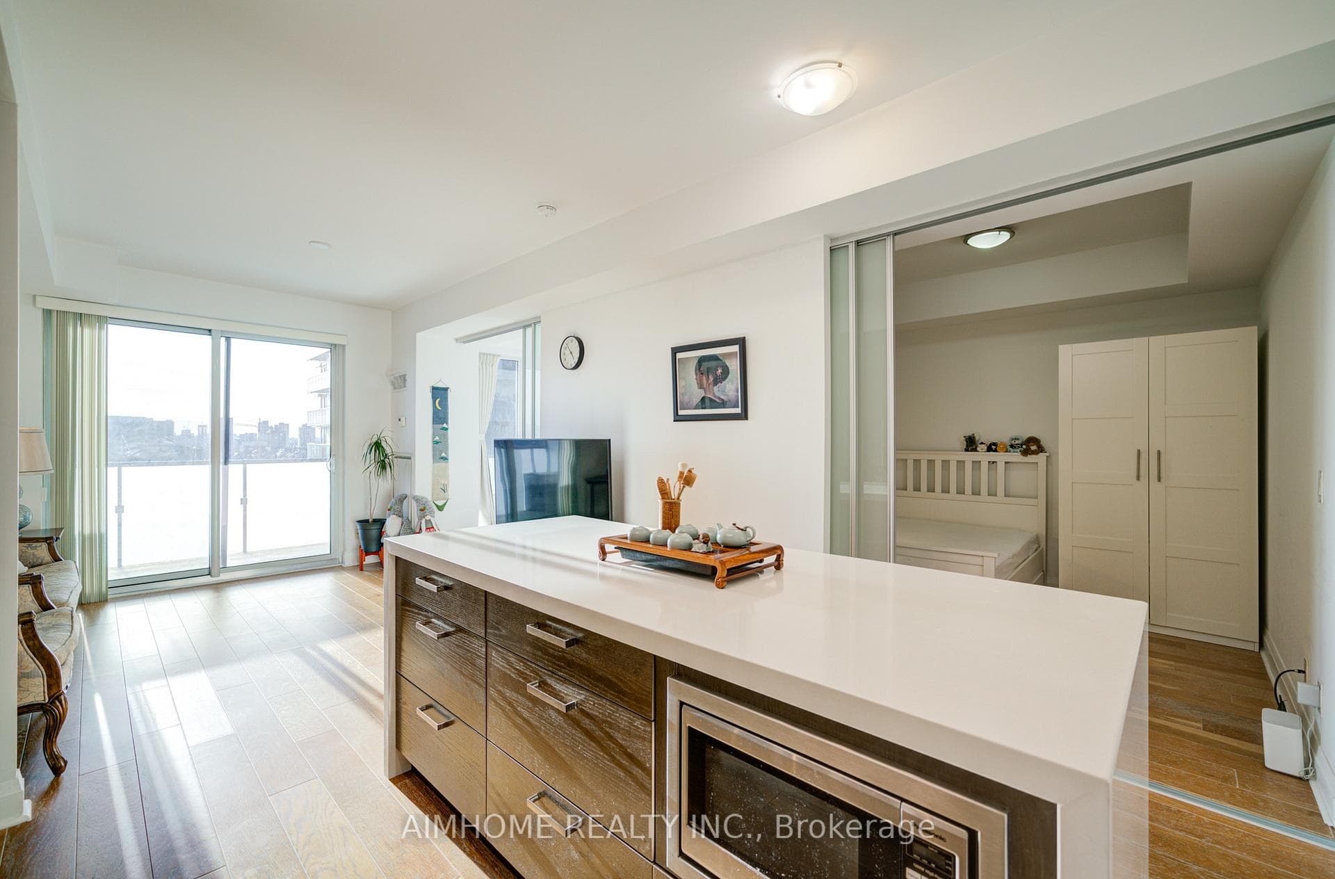 1080 Bay Street Unit 1205 photo 13