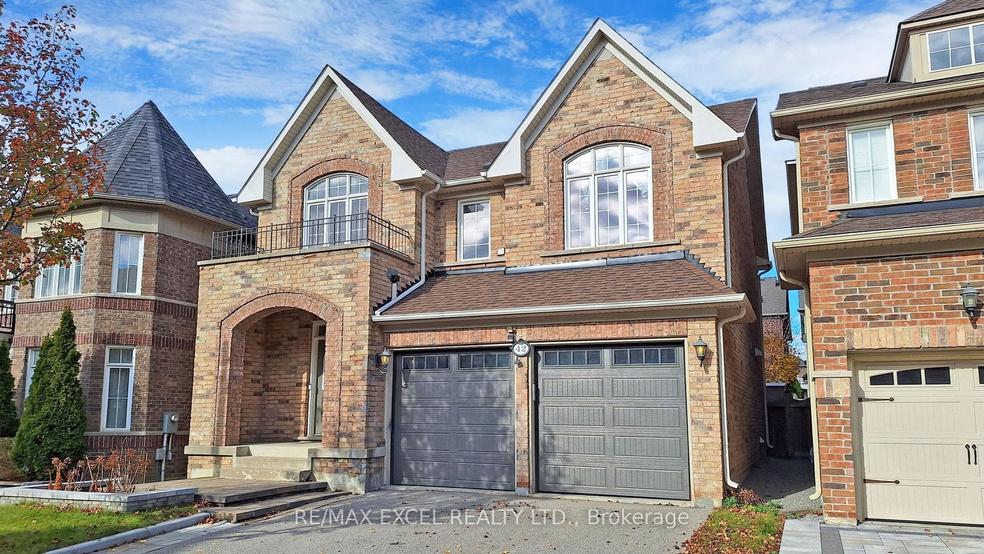 42 Walter Scott Crescent photo 2