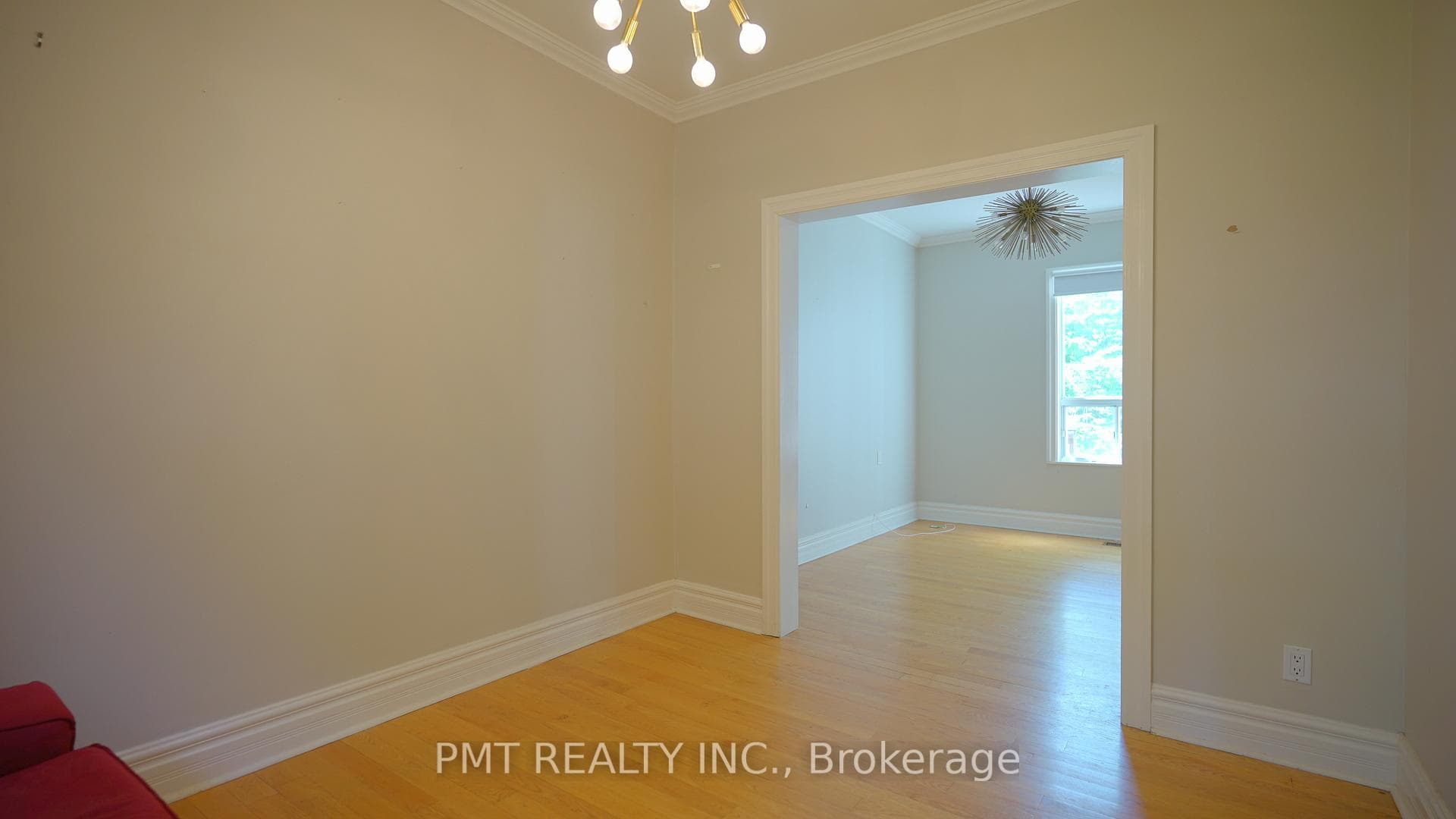 31 Burgess Avenue photo 11