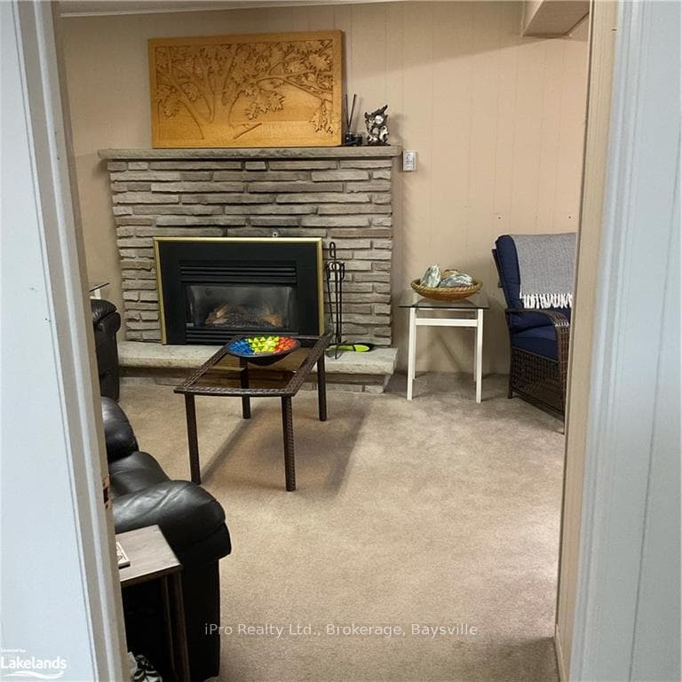 382 TALLWOOD Drive photo 12