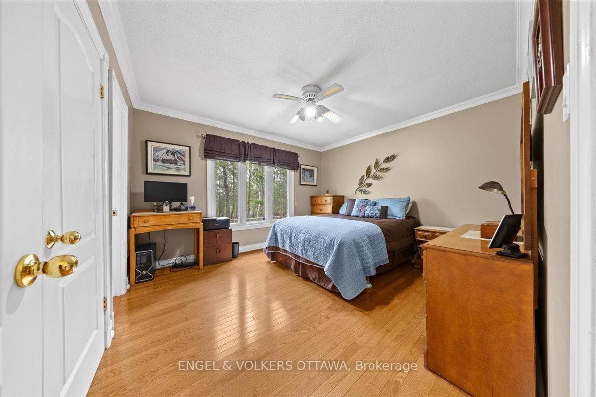 4841 Torbolton Ridge photo 24