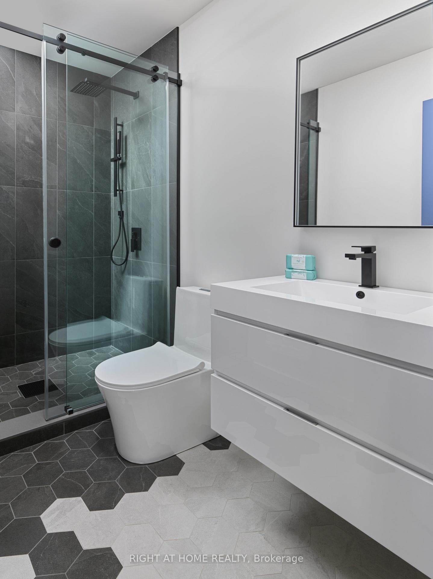 29 Walford Road photo 13