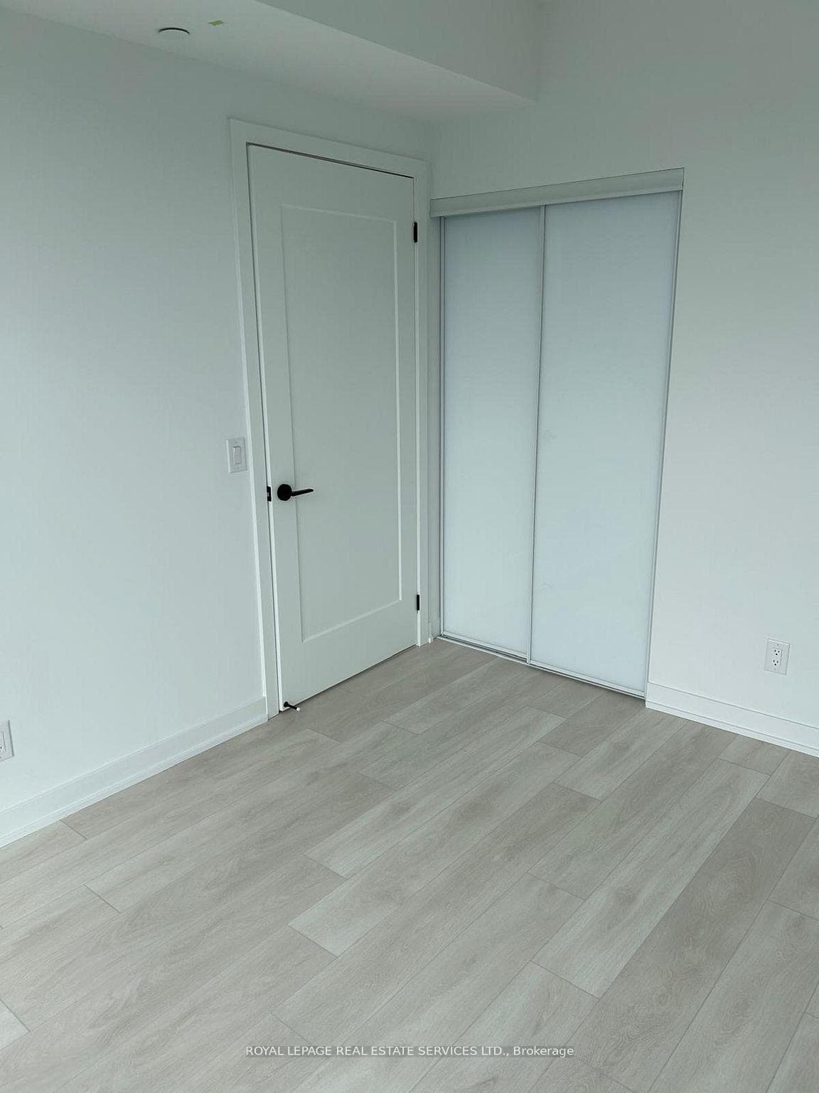 5 Defries Street Unit 3506 photo 11