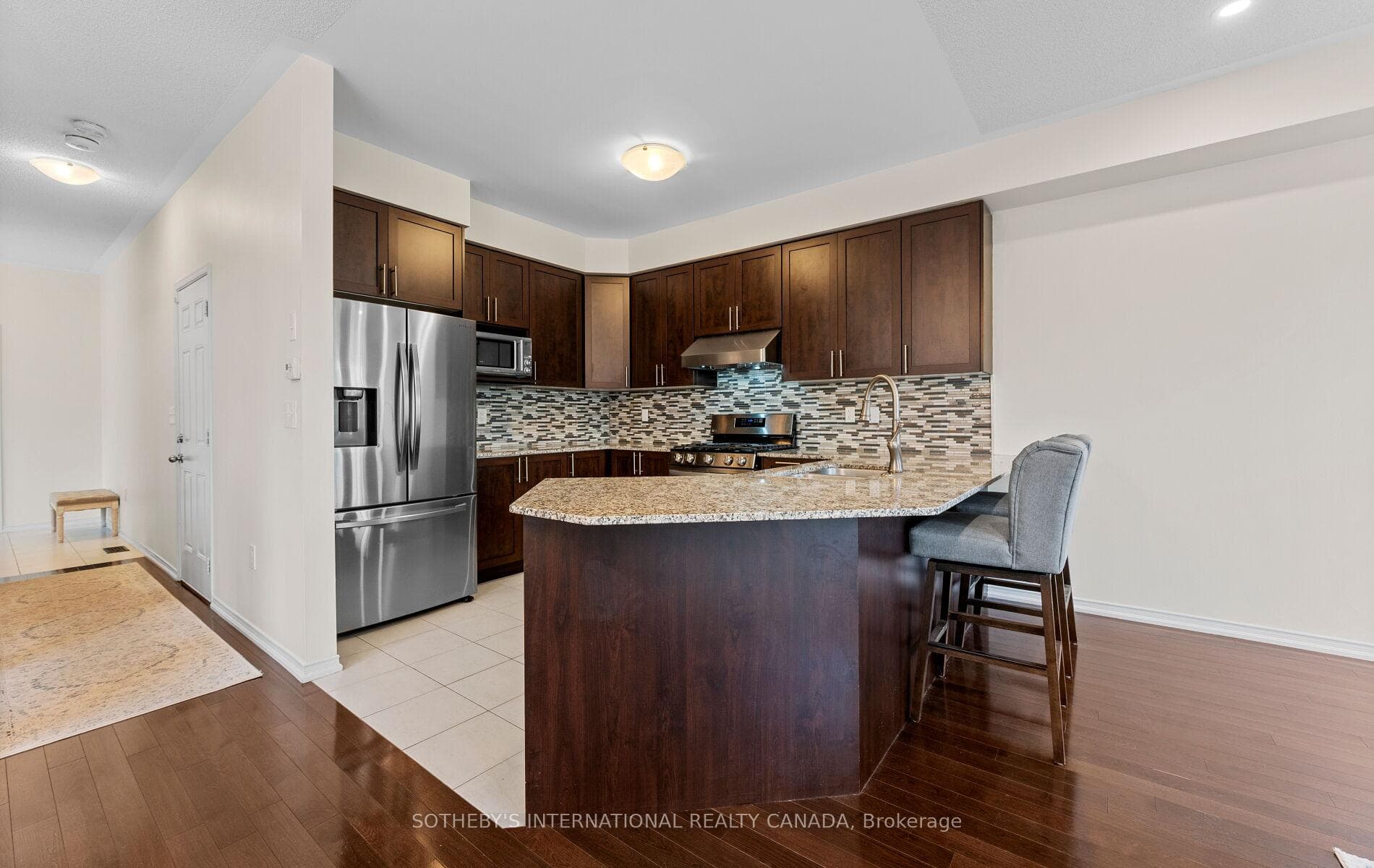 745 Farmstead Drive Unit 21 photo 11