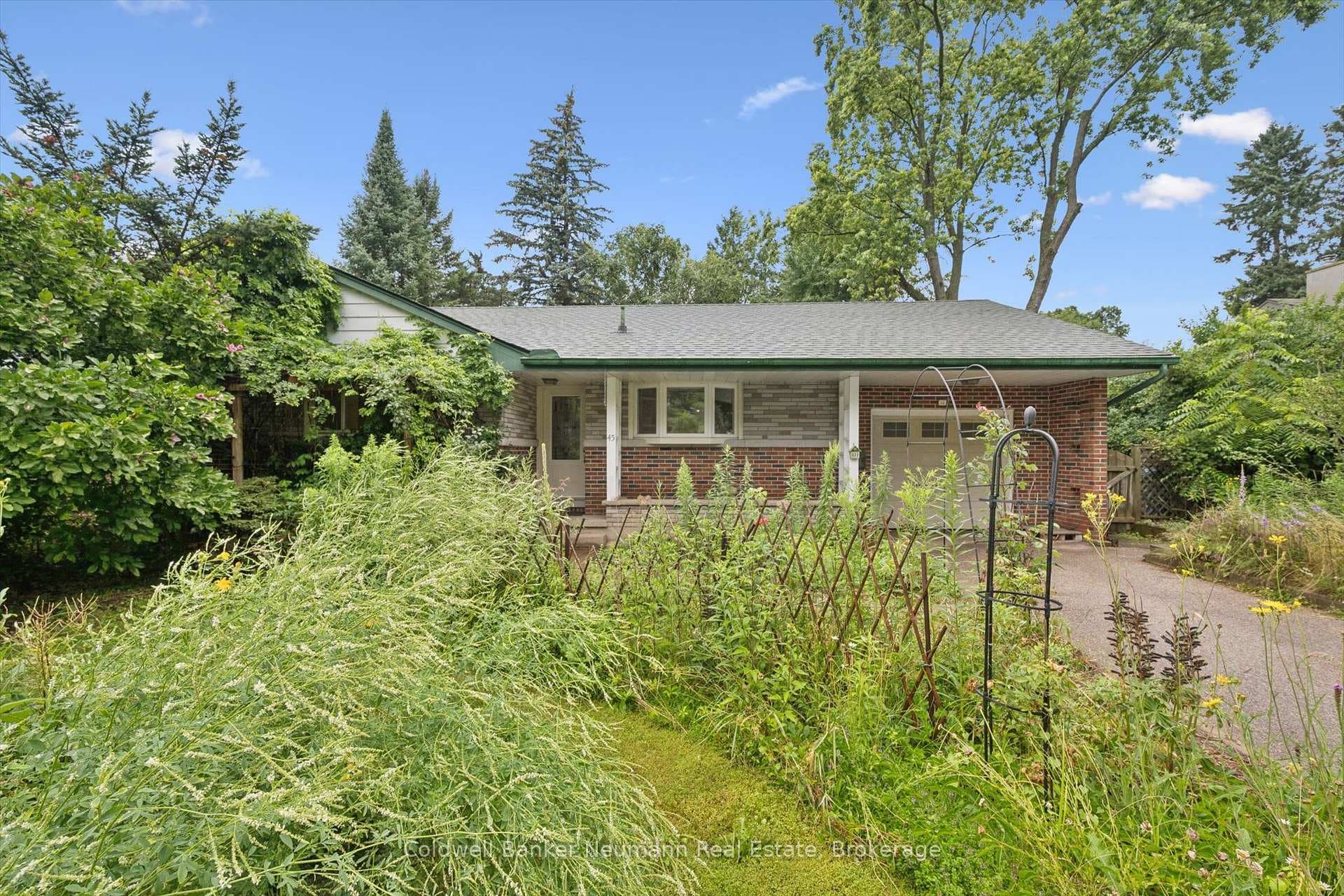 45 Dean Avenue photo 3