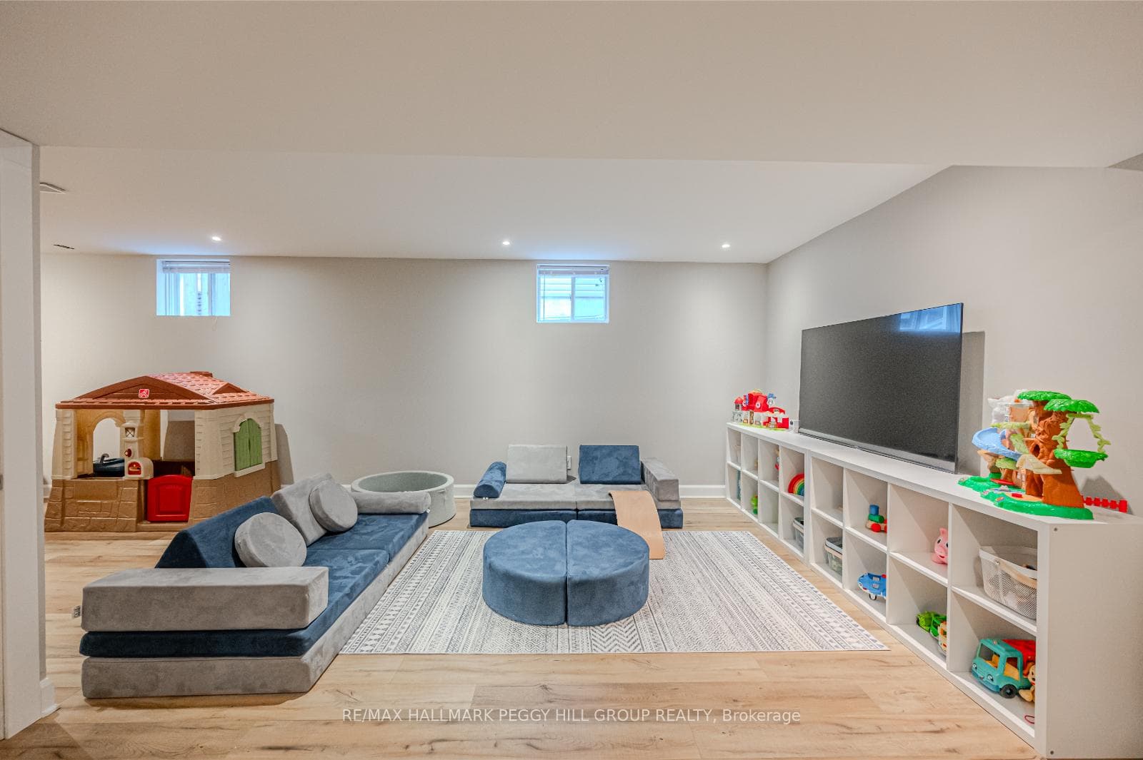 775 Lennox Avenue photo 18