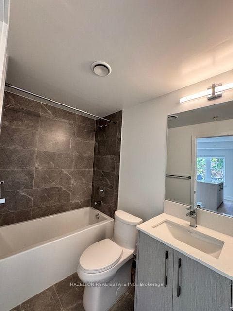 8 Manor Road Unit 204 photo 16