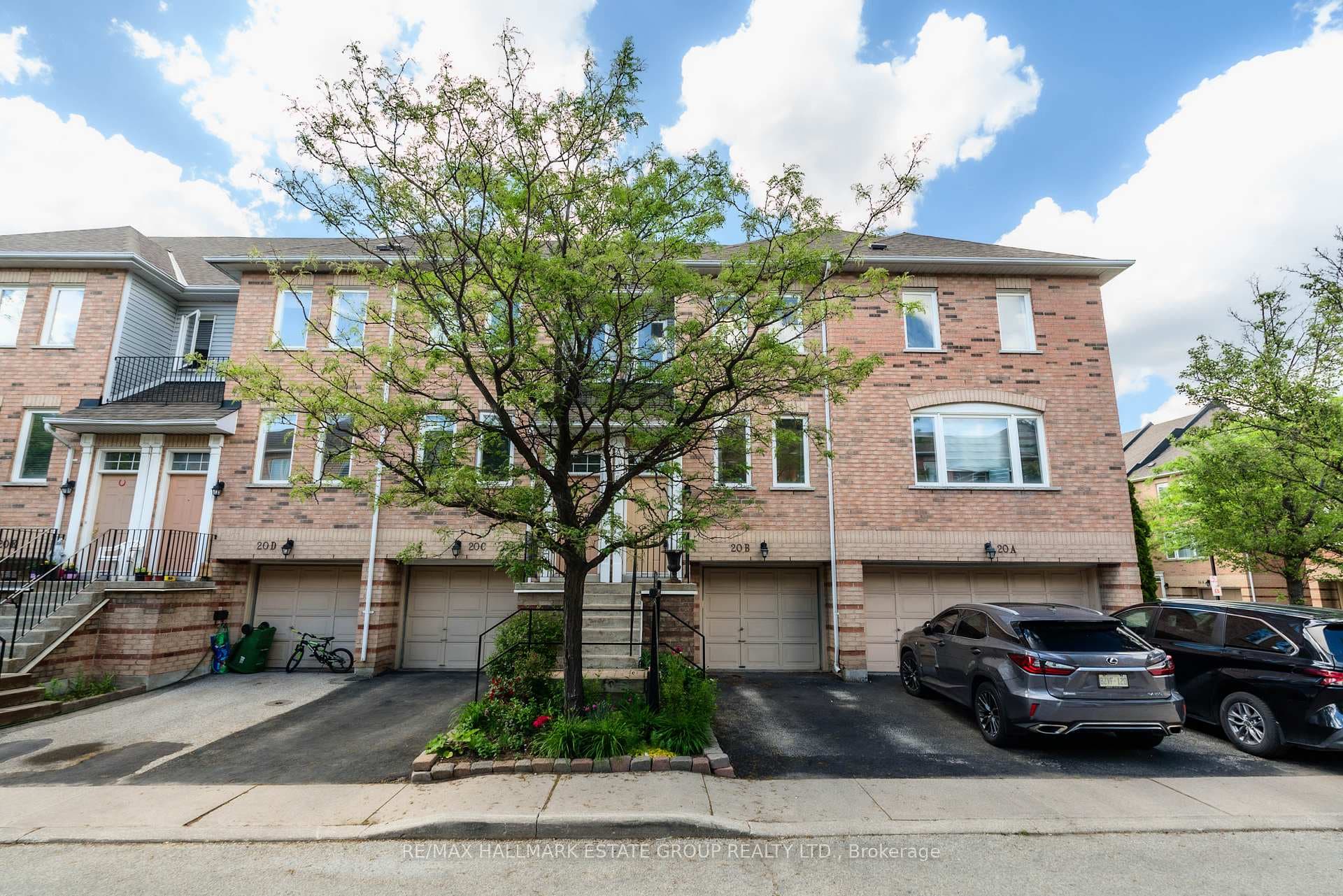 20B Leaside Park Drive photo 33