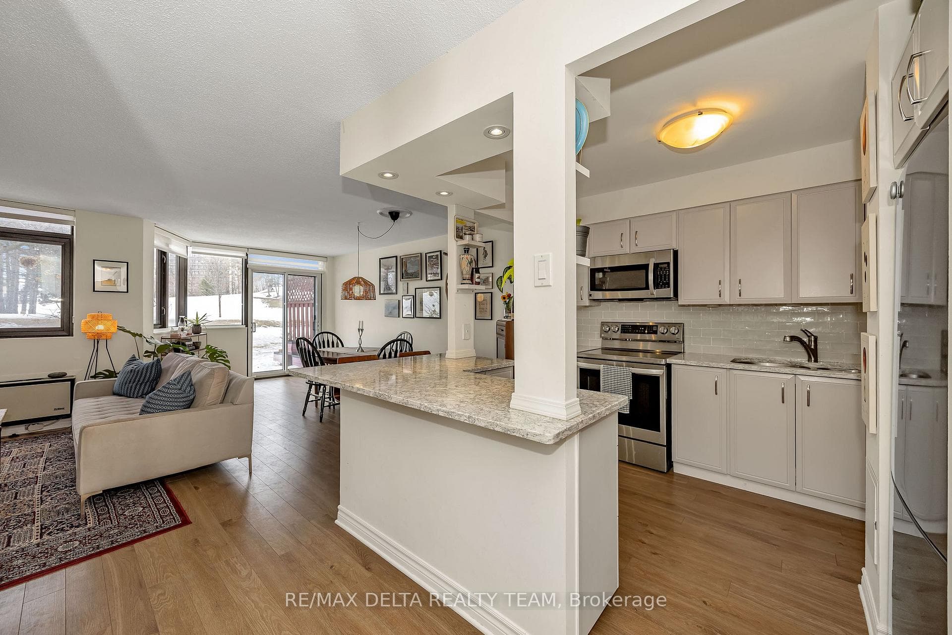 2871 Richmond Road Unit 111 photo 5