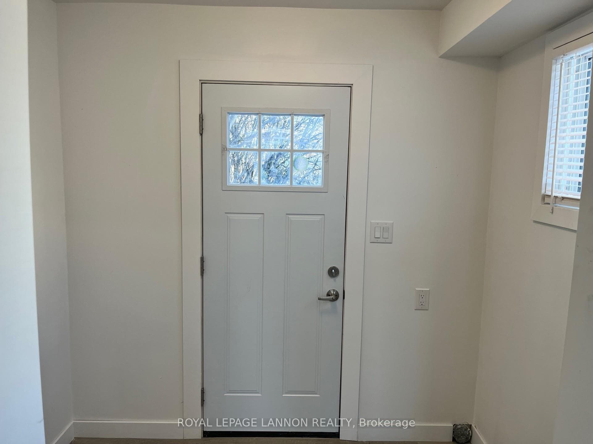 514 STRAND Avenue photo 8