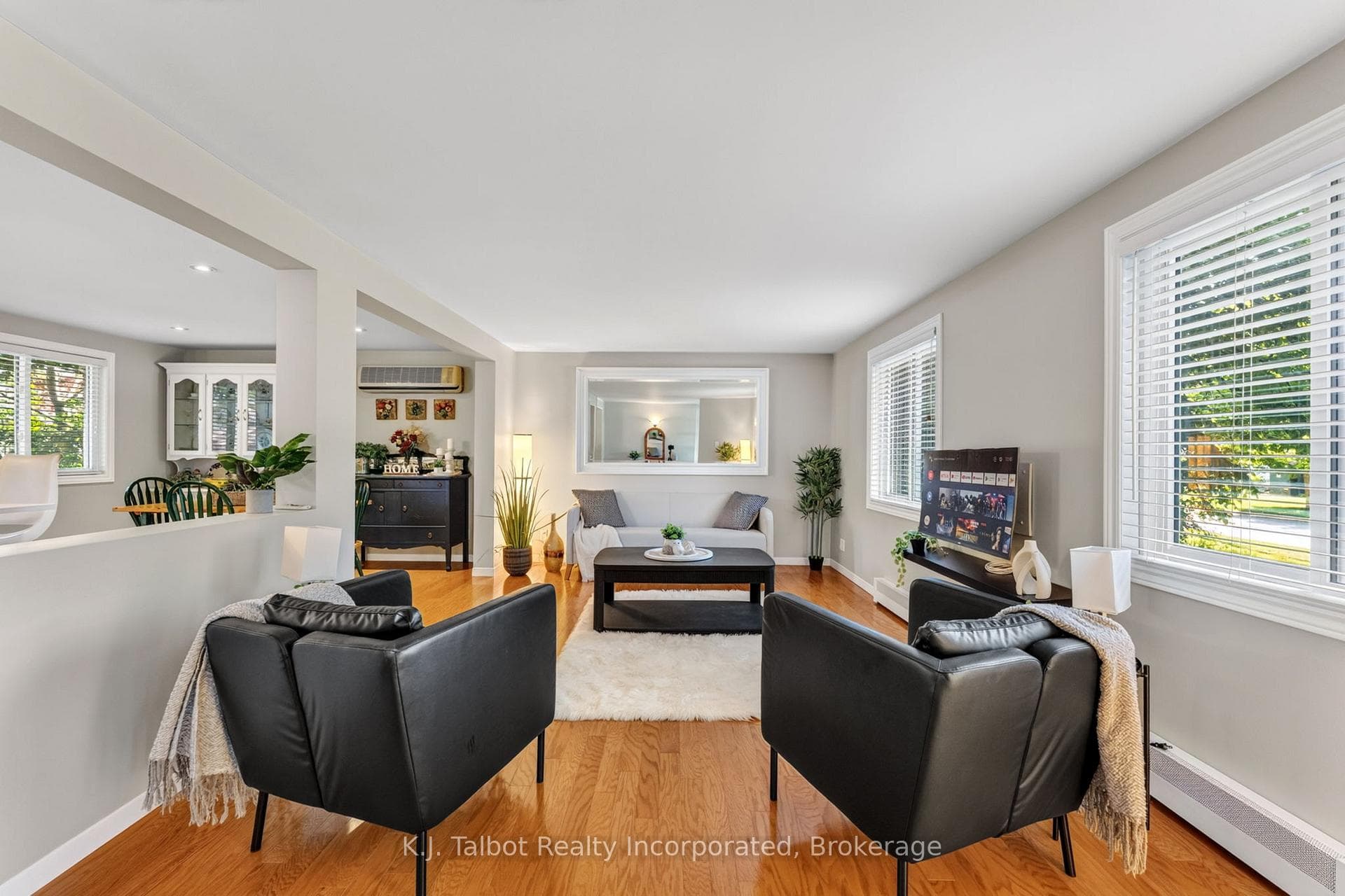 232 Picton Street photo 14