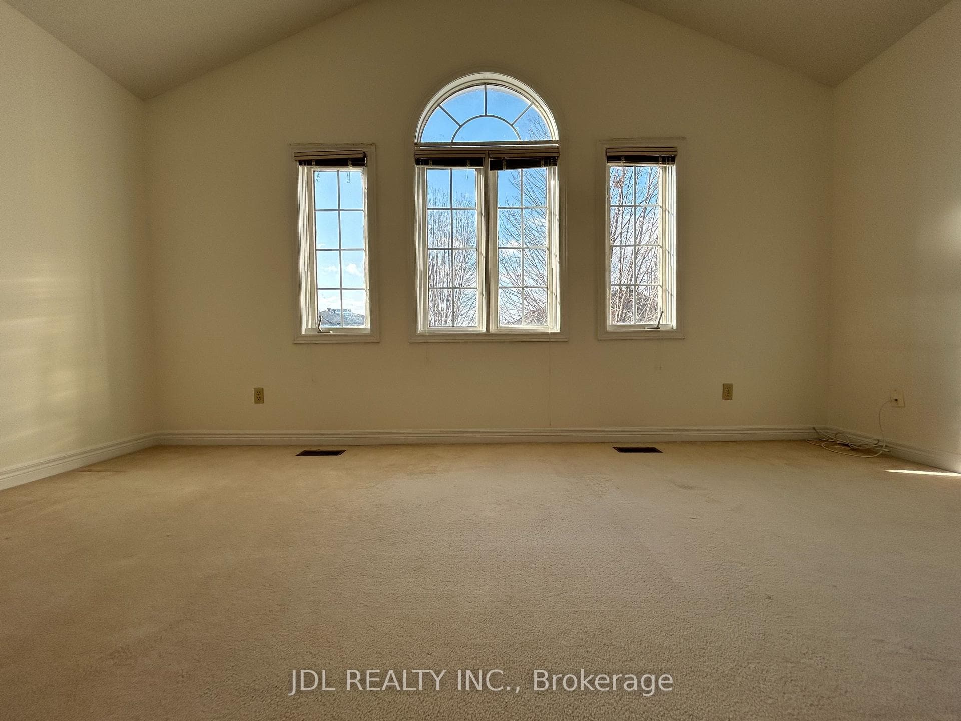 49 Melville St Street photo 15