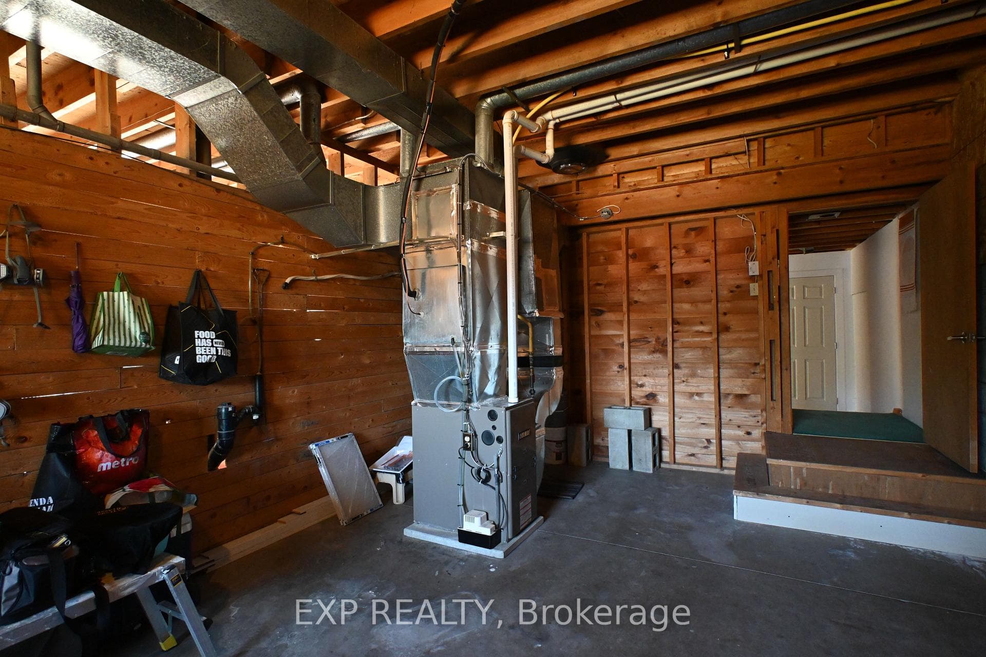 573 A Evergreen Lane photo 43