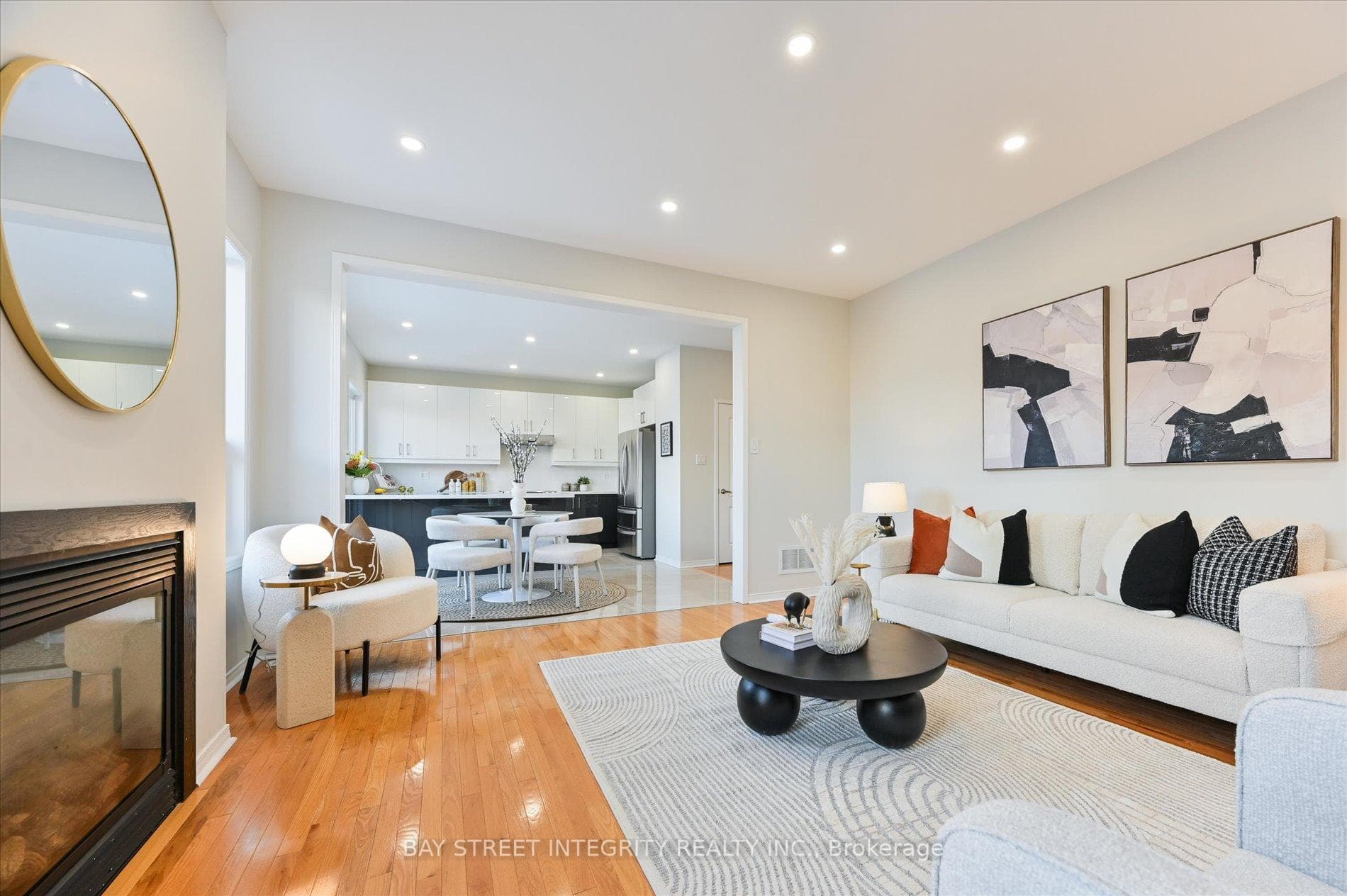 25 Trish Drive photo 11